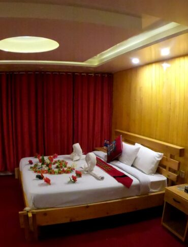 Honeymoon Suite