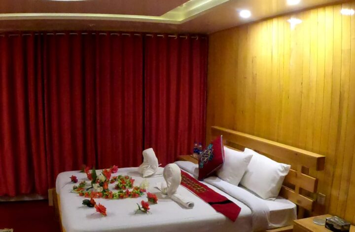 Honeymoon Suite